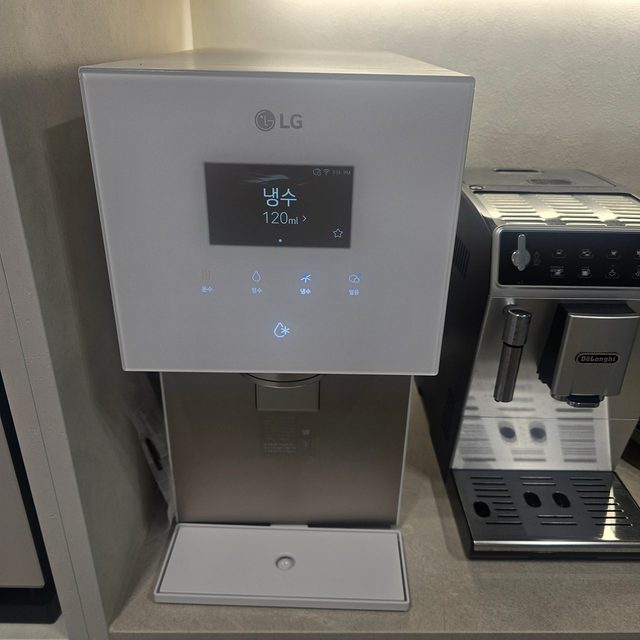 이*진님의 LG 정수기 렌탈 설치 후기 사진
